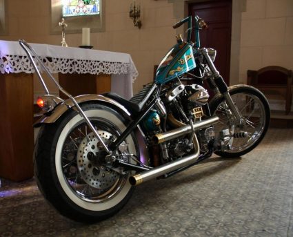 odissey-motorcycle-el-padre-jesus-kos-thor-custom-aerographie (2)